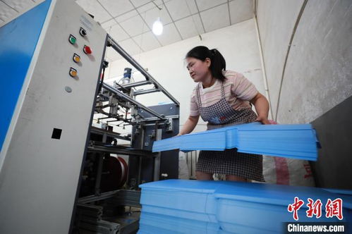 年產(chǎn)值2億元 河北邢臺一小鄉(xiāng)村用檔案制品讓村民走上致富路鳳凰網(wǎng)河北 鳳凰網(wǎng)